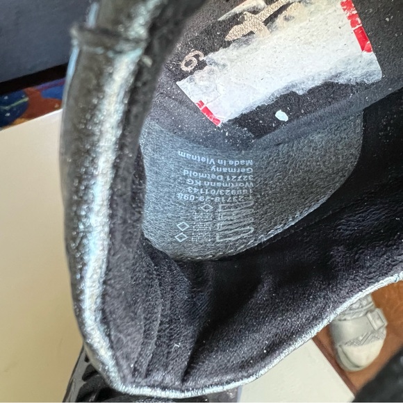 Tamaris Black Athletic Sparkly Shoes size 8.5 US 39 EU - Picture 9 of 10